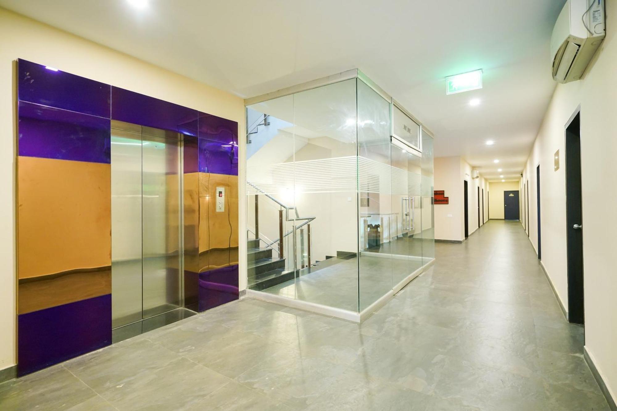 Super Townhouse Mookkannoor Tourist Home Angamali Εξωτερικό φωτογραφία